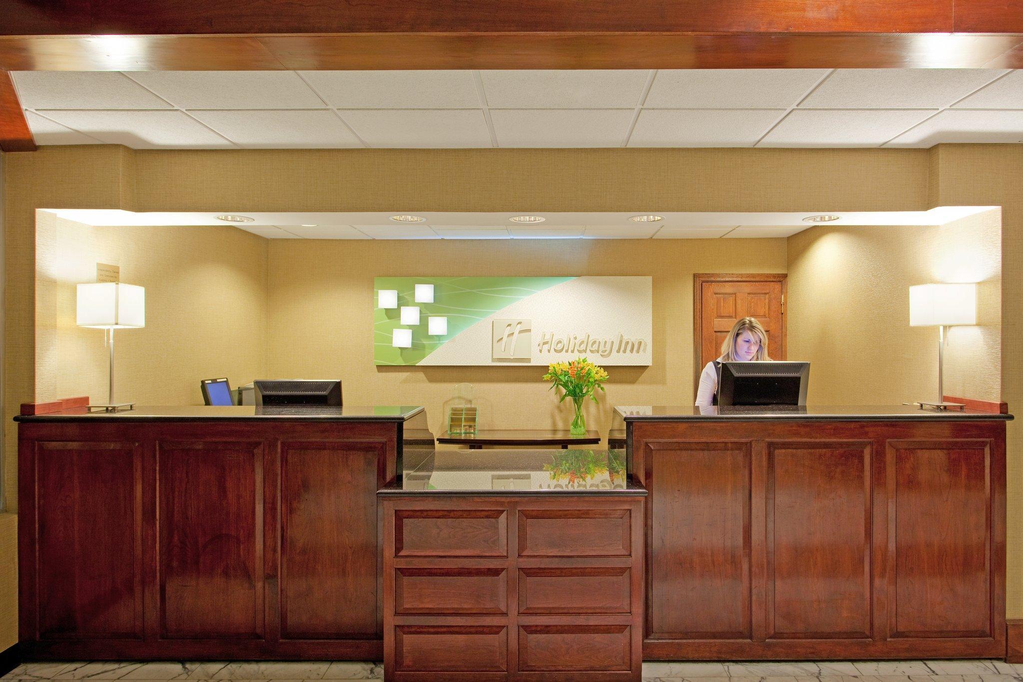 Holiday Inn Portsmouth By Ihg Bagian luar foto