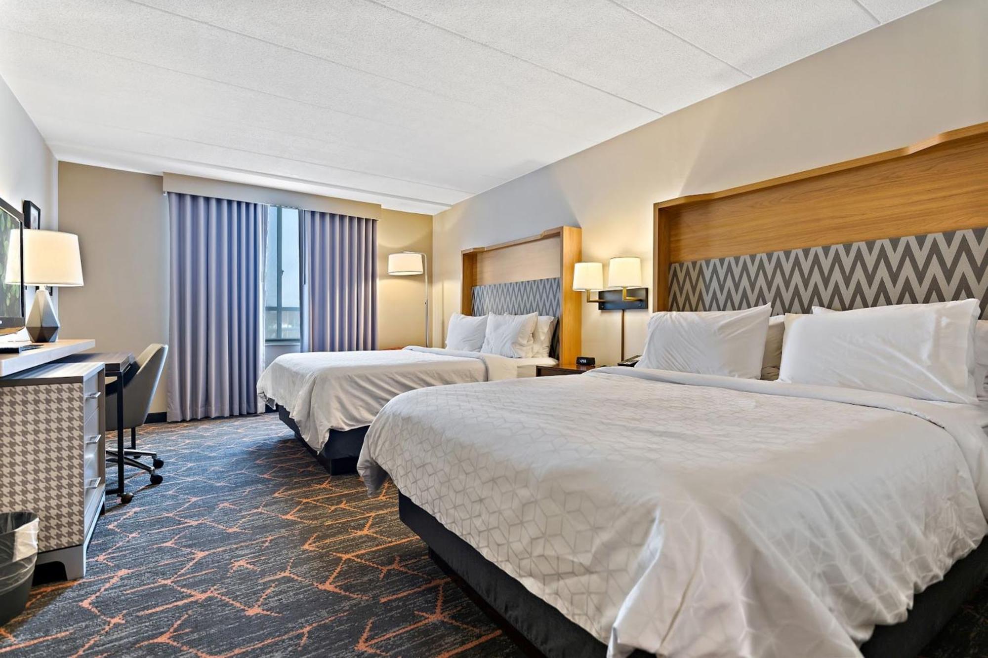Holiday Inn Portsmouth By Ihg Bagian luar foto