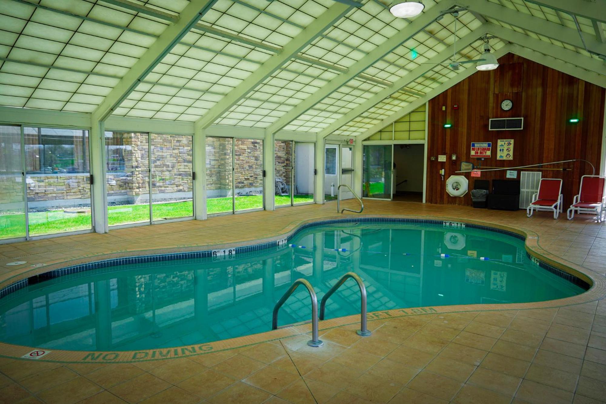 Holiday Inn Portsmouth By Ihg Bagian luar foto