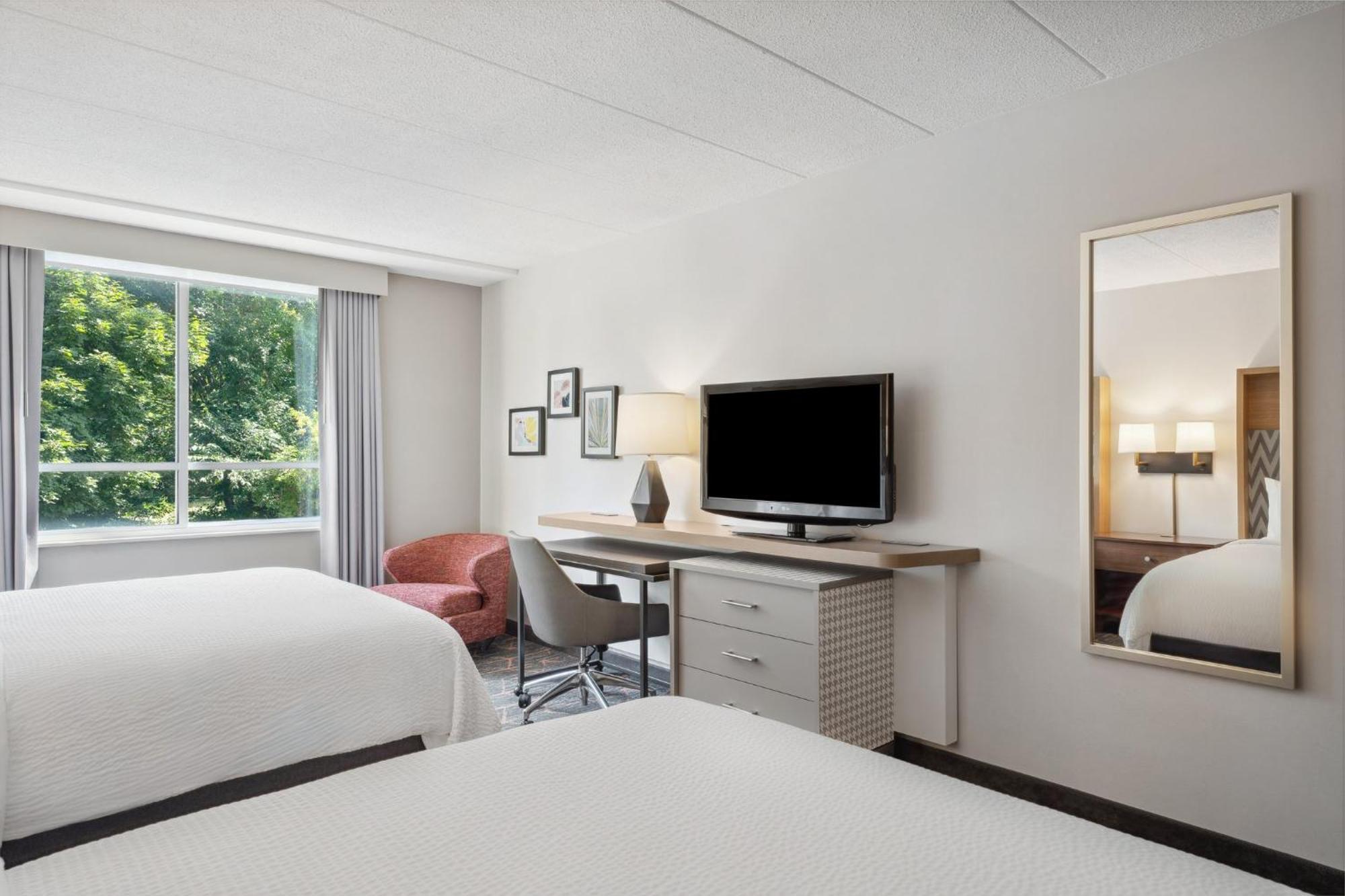 Holiday Inn Portsmouth By Ihg Bagian luar foto