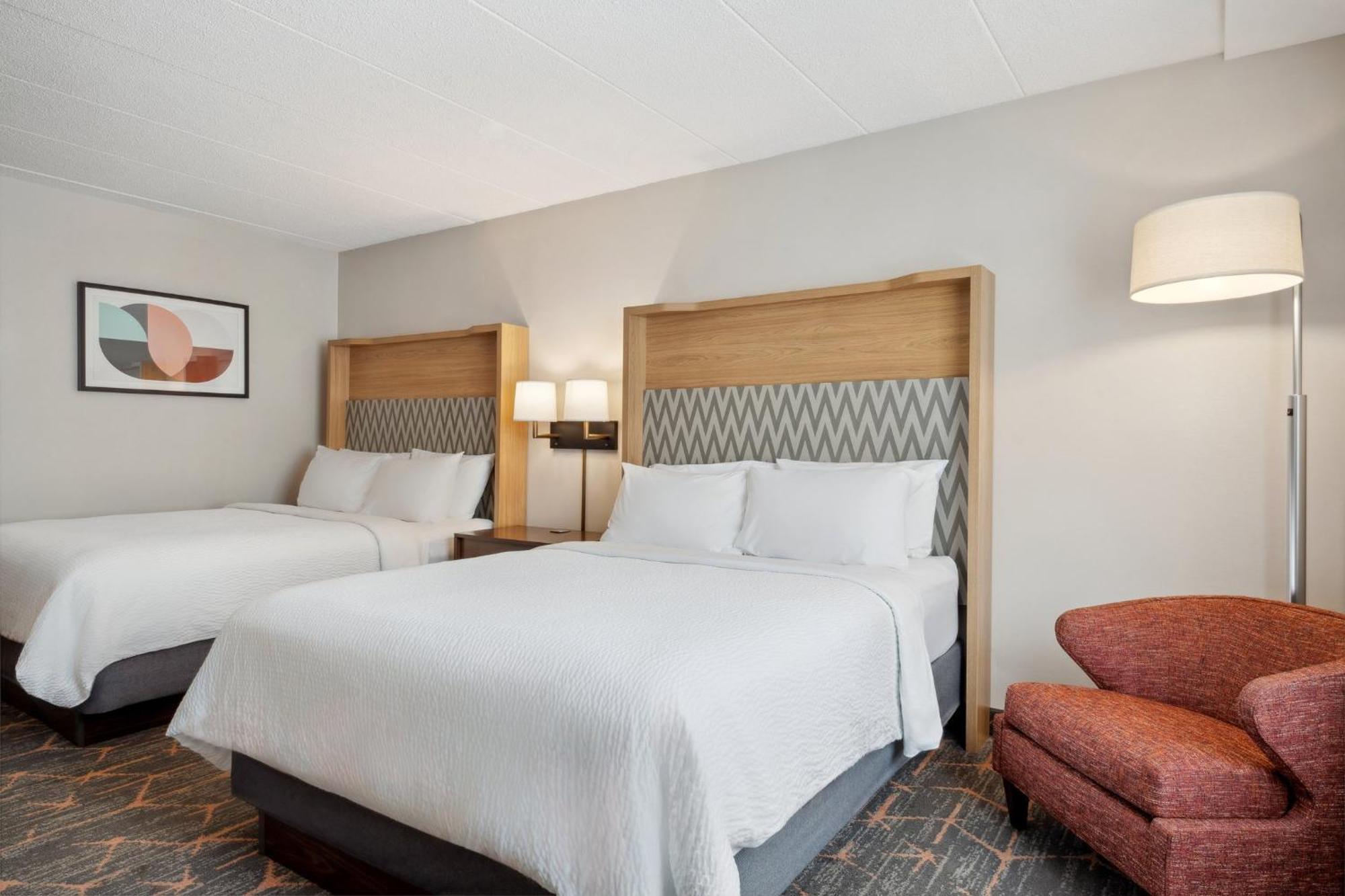 Holiday Inn Portsmouth By Ihg Bagian luar foto