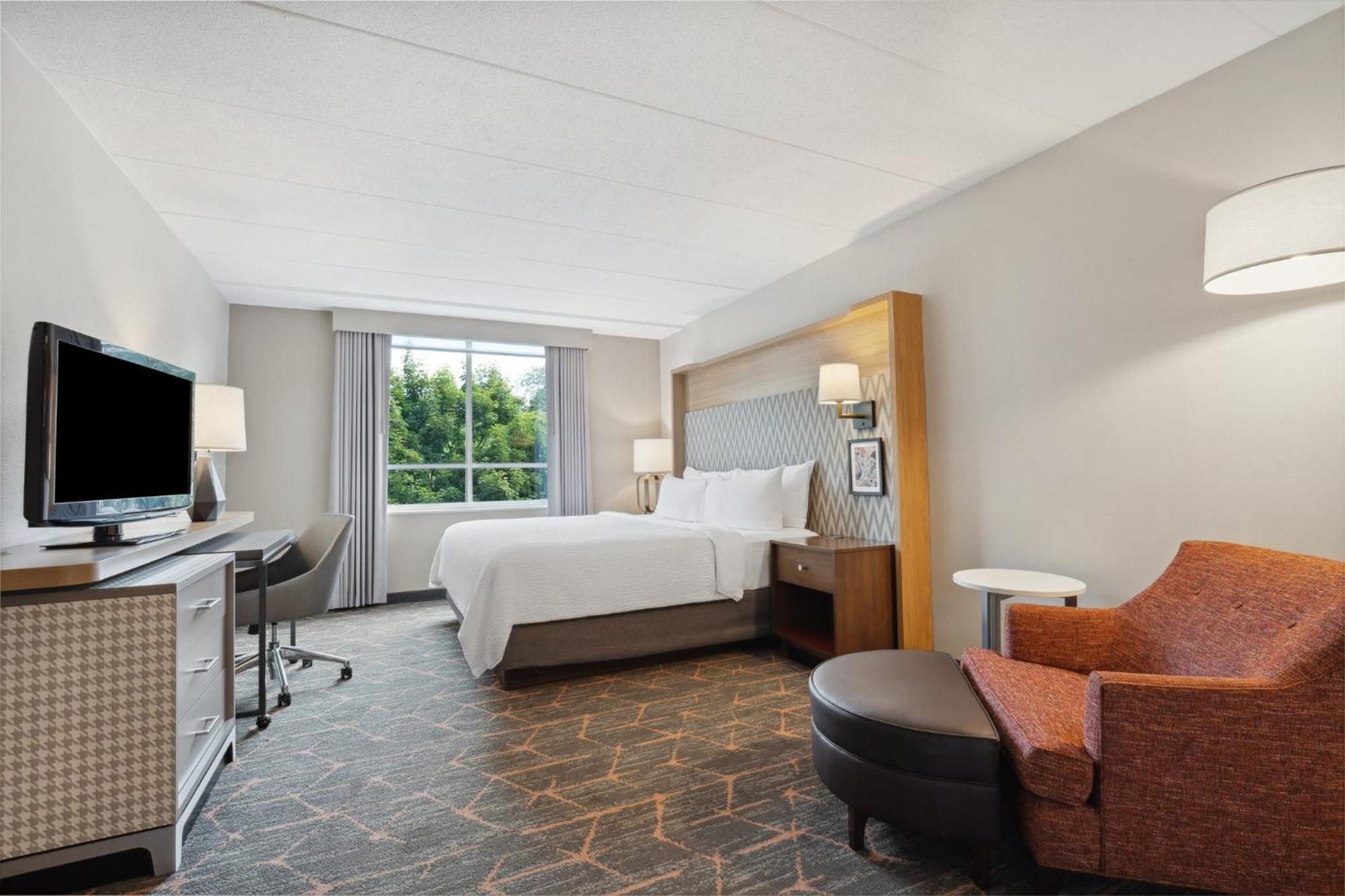 Holiday Inn Portsmouth By Ihg Bagian luar foto