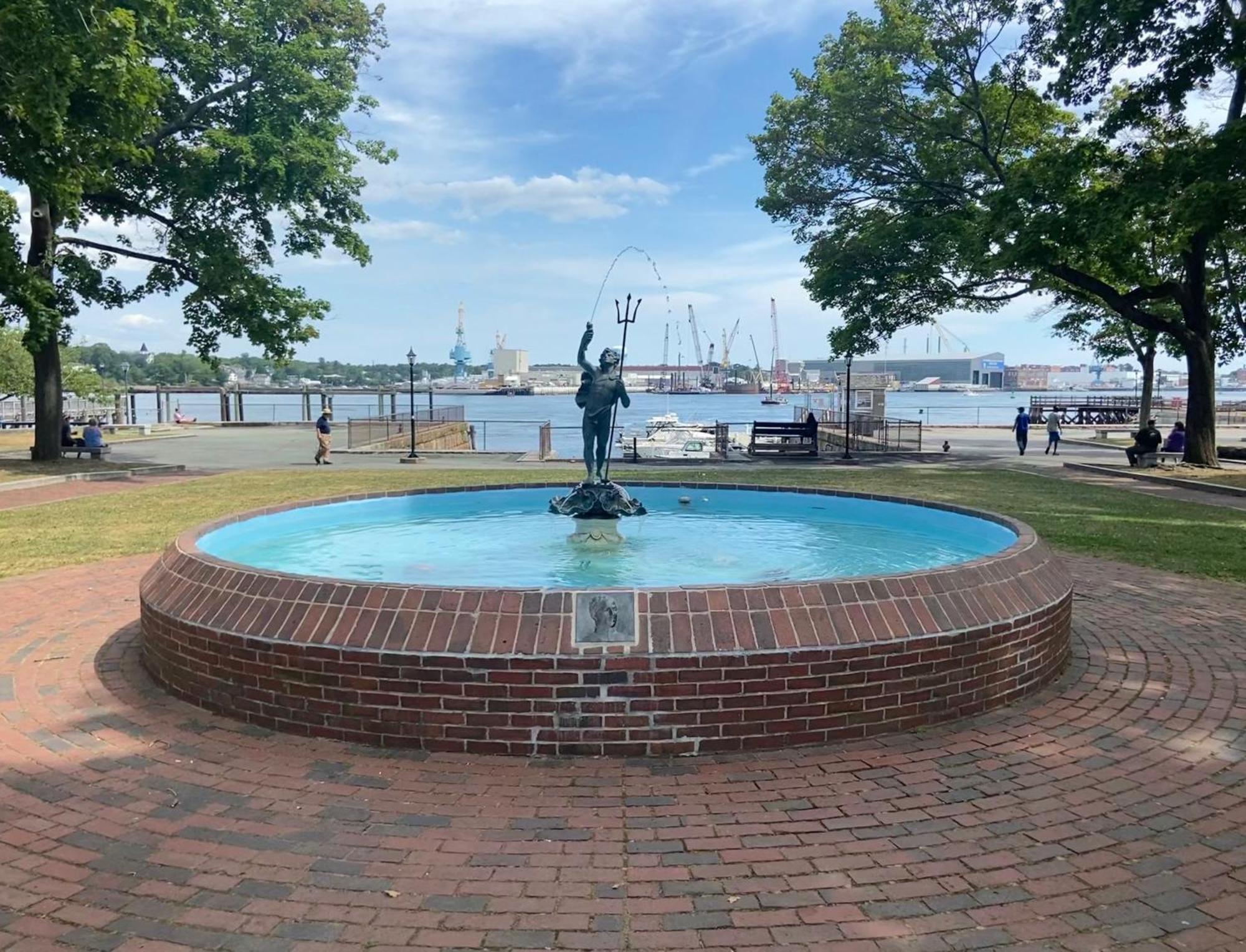 Holiday Inn Portsmouth By Ihg Bagian luar foto