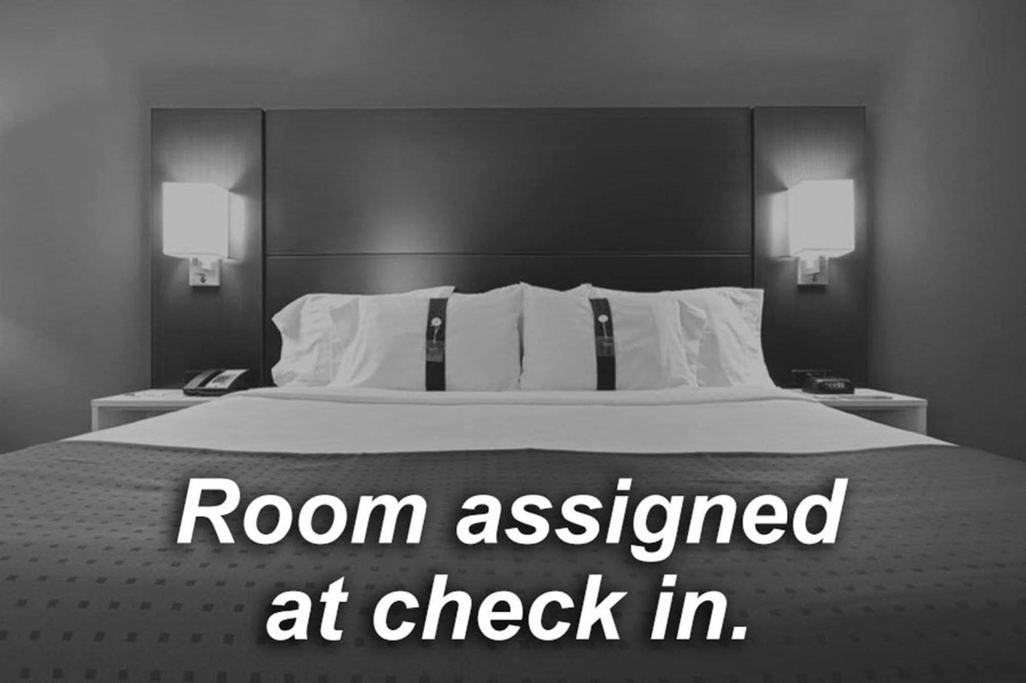 Holiday Inn Portsmouth By Ihg Bagian luar foto